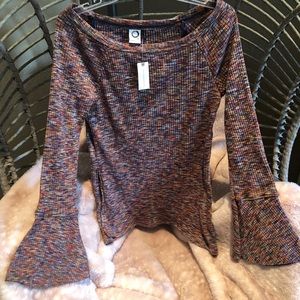 ANTHROPOLOGIE Akemi + Kin Ribbed Bell Sleeve Top